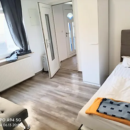 Fmi33 Next To Airport Appartement Kelsterbach Kamer foto