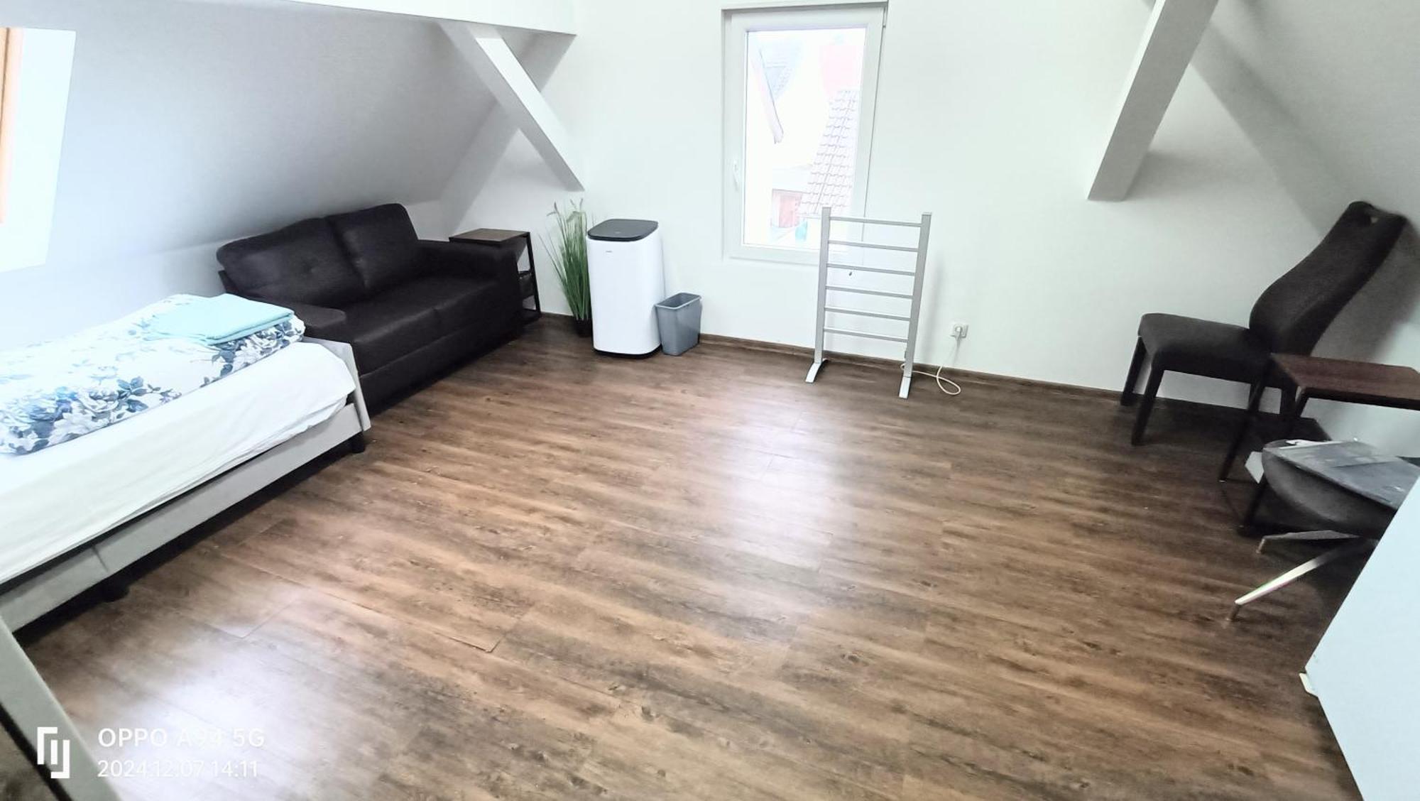 Apartment Fmi33 Next To Airport