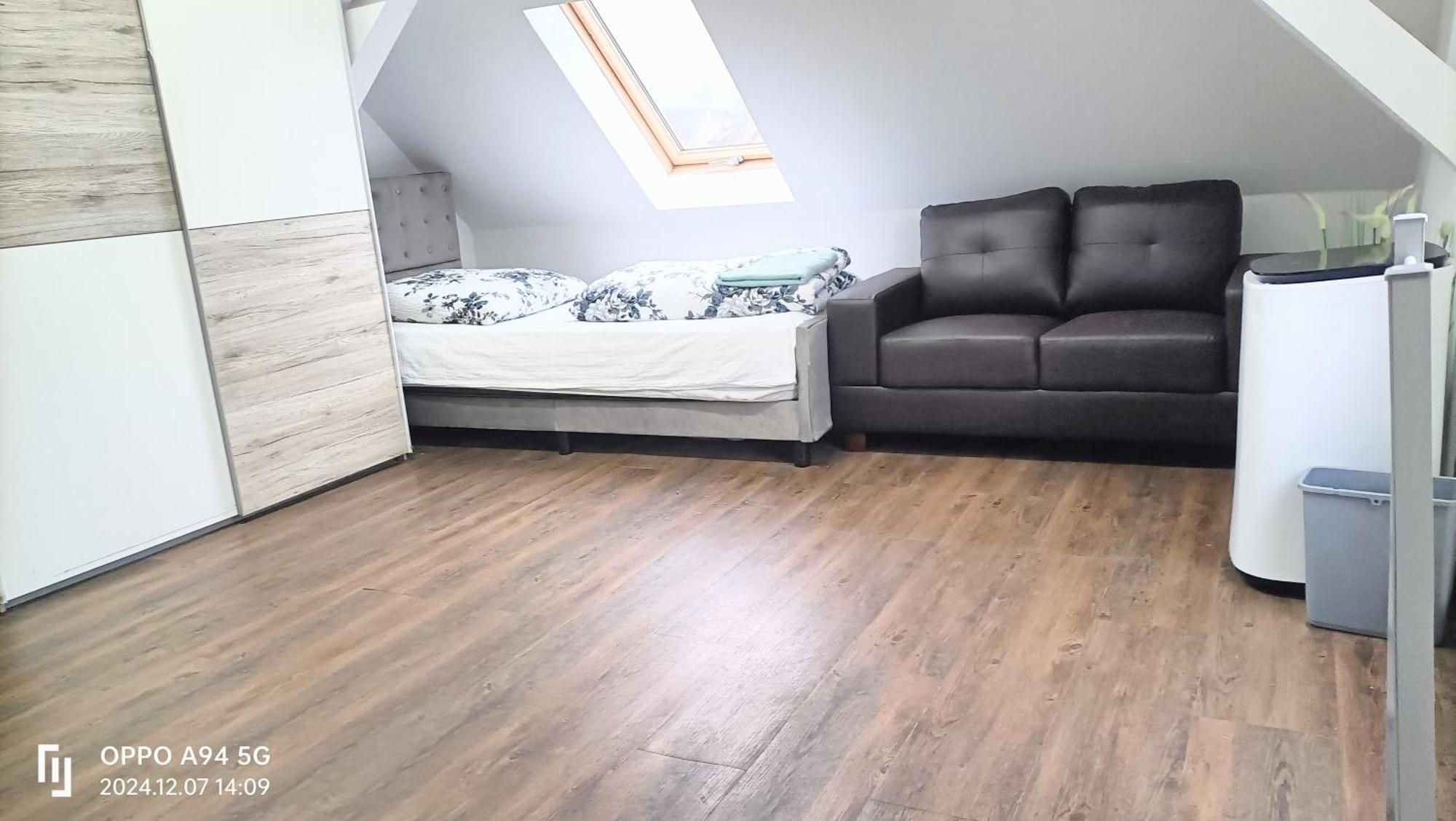 Apartment Fmi33 Next To Airport